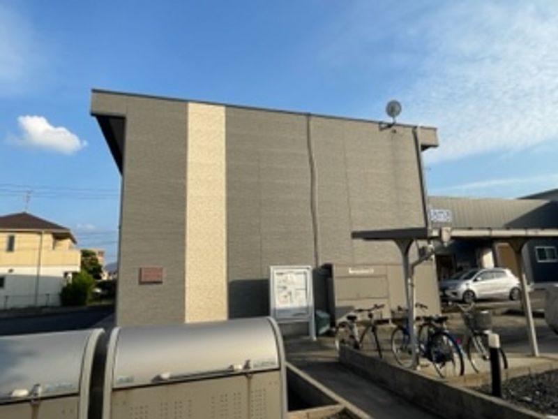 レオパレスアクア 外観