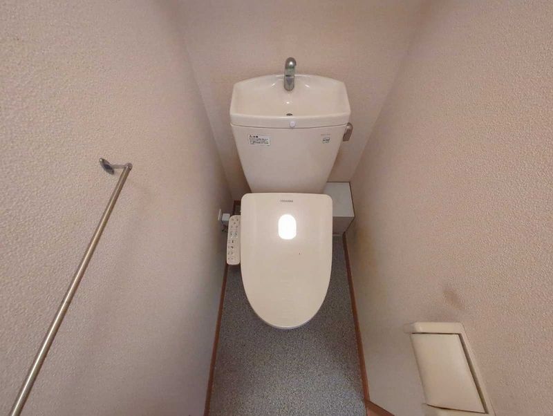 レオパレスＣｏｍｆｏｒｔ トイレ