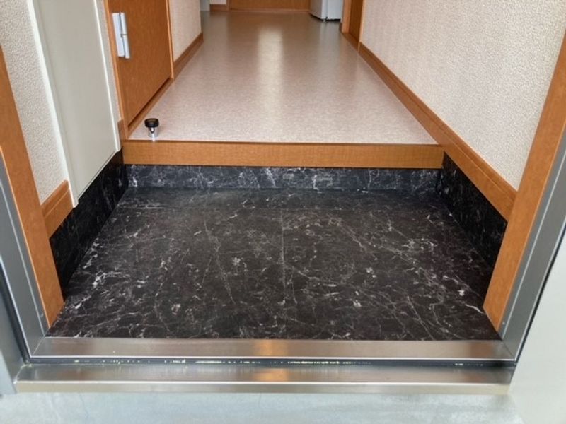 レオパレスエクシールⅡ 玄関