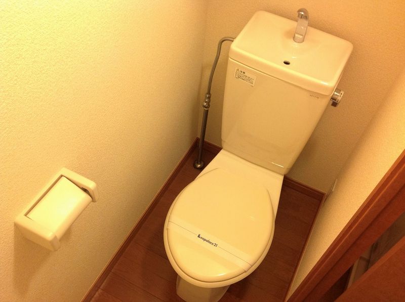 レオパレスウッドコート トイレ