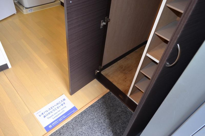 レオネクストグランアーク 玄関