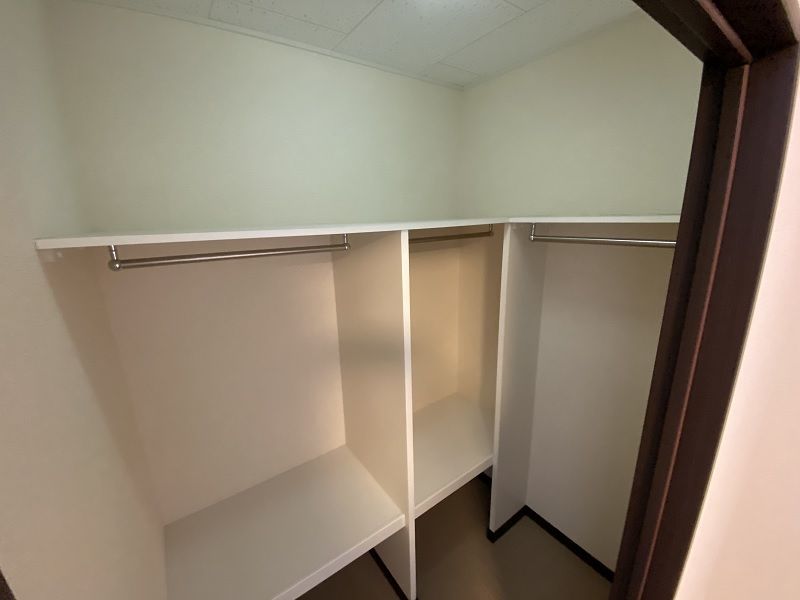 LEONEXT Matsunomoto Storage