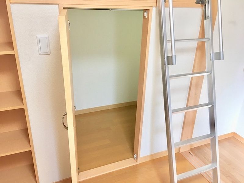 レオパレスＴ＆Ｓ 収納