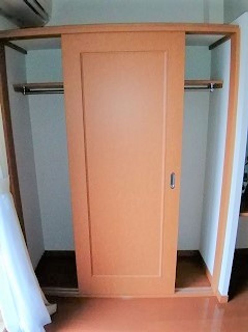 レオパレスソナール 収納