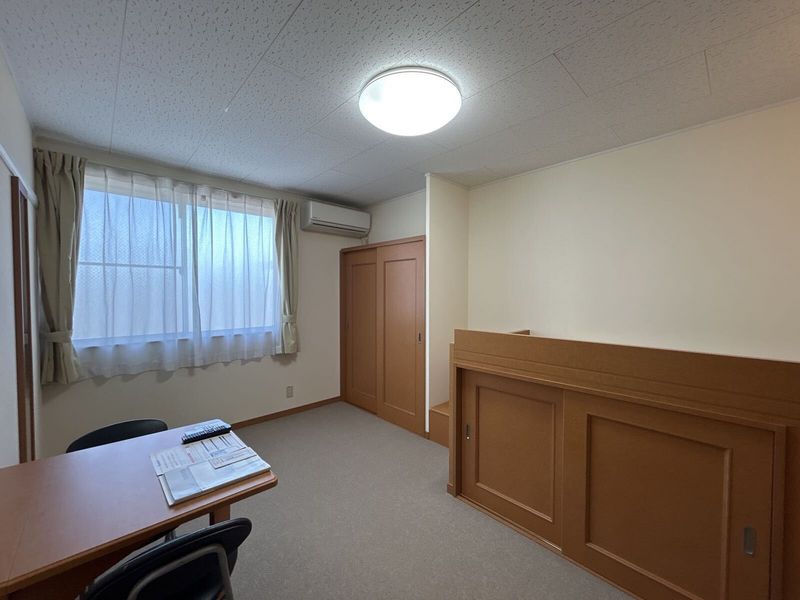 レオパレスサニーヒル長谷川 居間