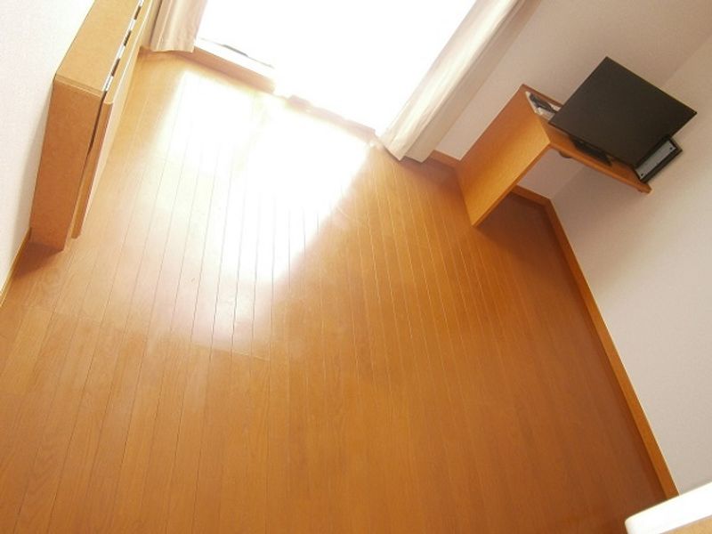 レオパレスティー　フジ 居間