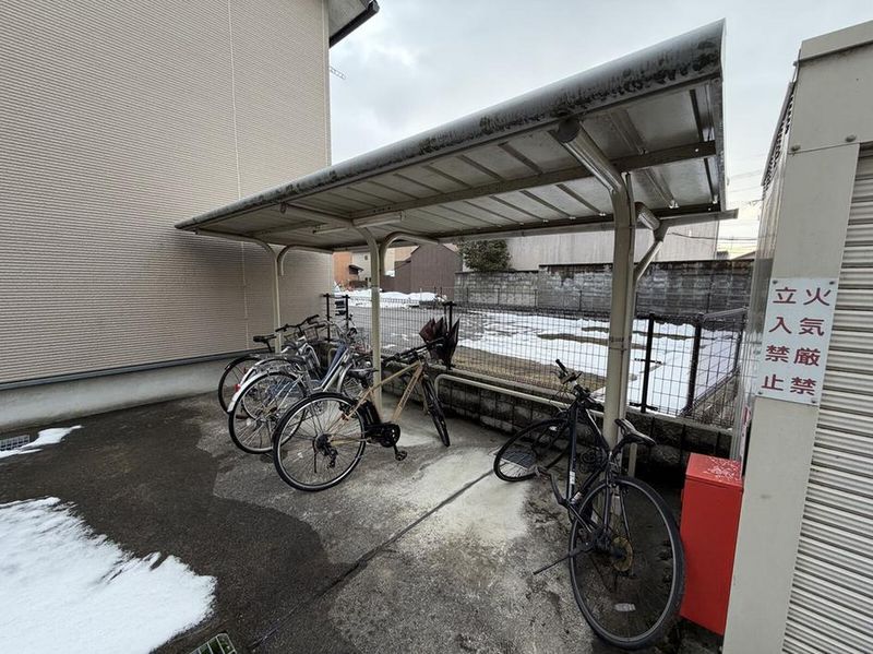 leopalace Shiromachi Shared spaces