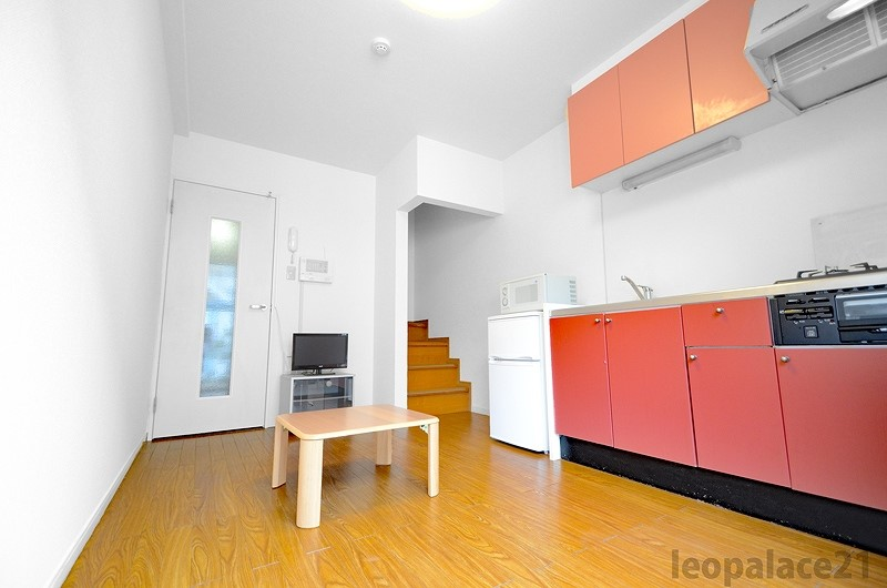 レオパレスヒロ 居間