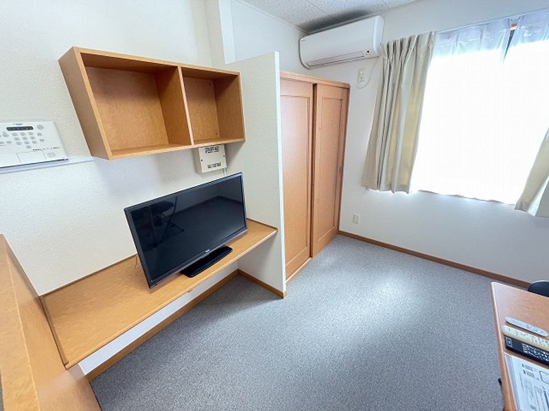 レオパレスＭｅｌａｎｇｅ 居間