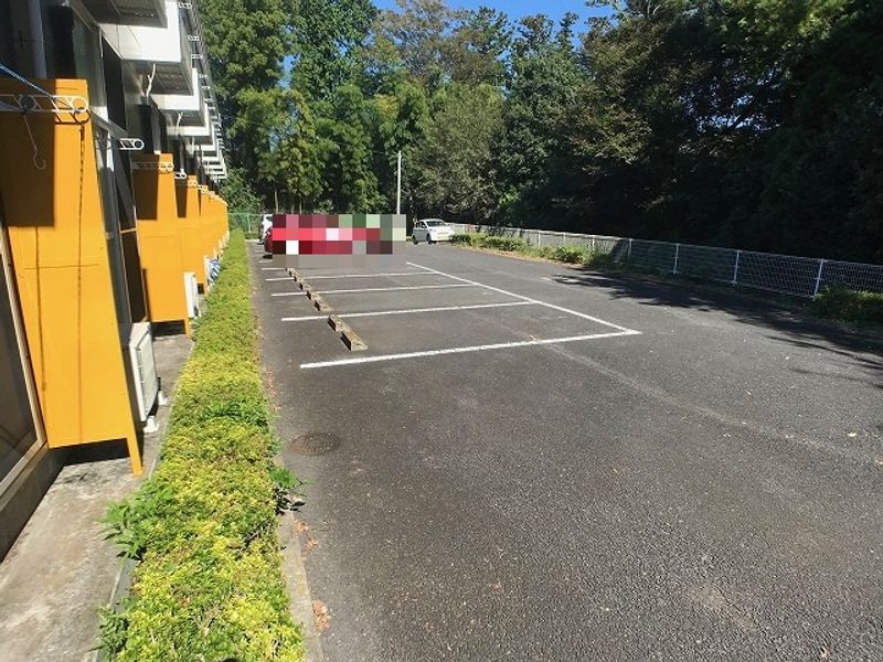 レオパレスメゾン　ド　クレール 駐車場