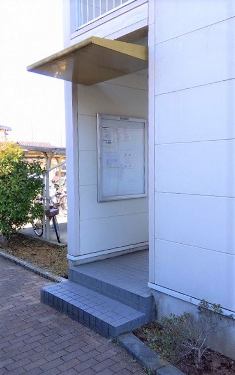 レオパレス桜 エントランス