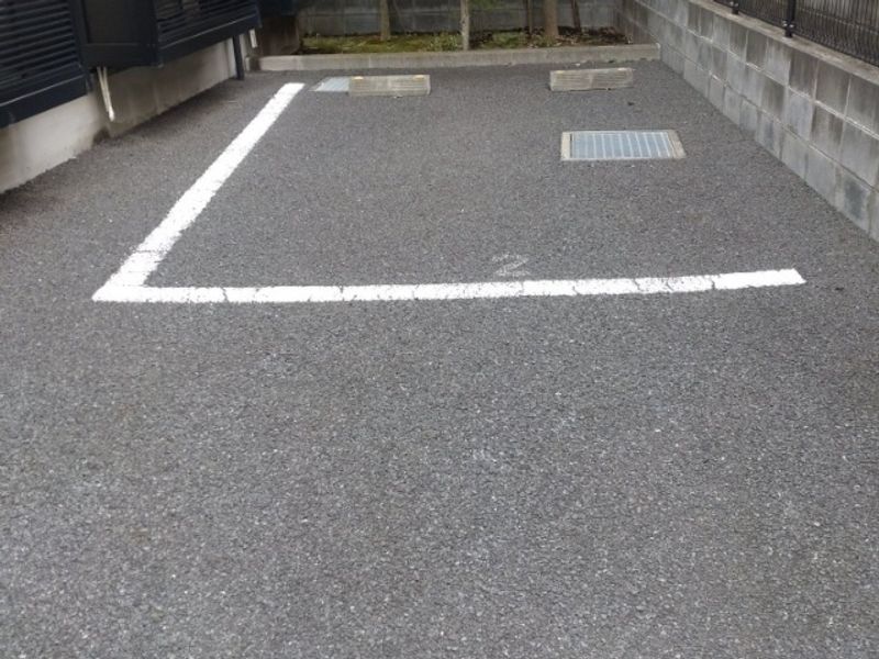 レオパレス三浦 駐車場