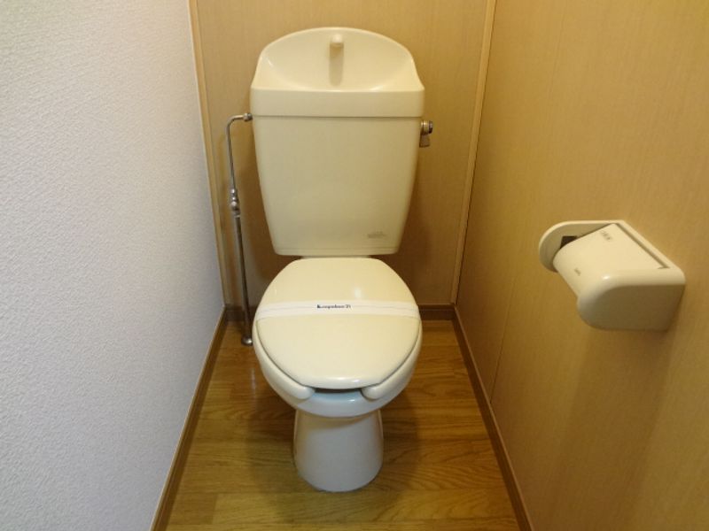 レオパレス鷺目 トイレ