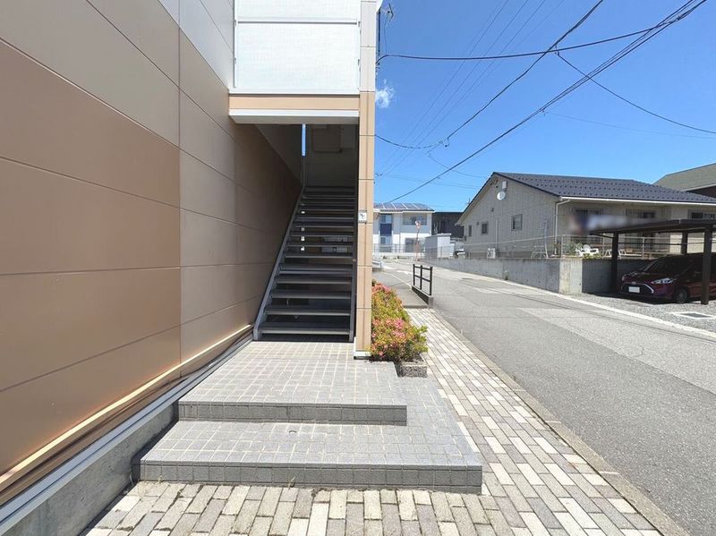 レオパレス若宮北 エントランス