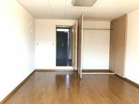 レオパレスサンガ 居間