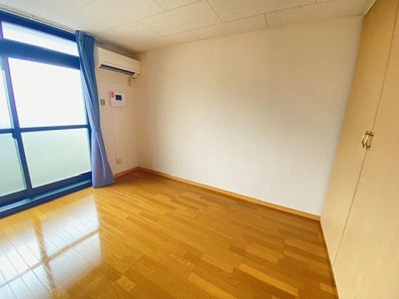 レオパレス国府台Ⅱ 居間