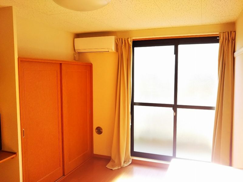 レオパレス太陽 居間