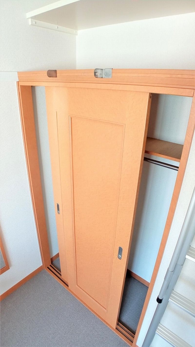 レオパレスサリーレ 収納