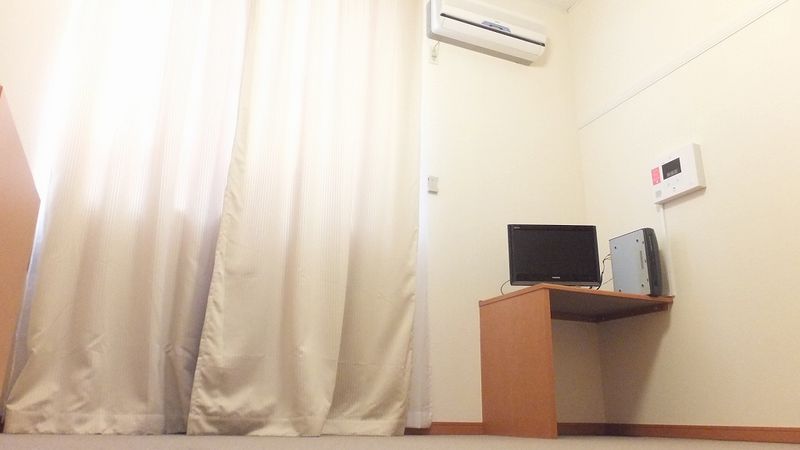 レオパレスコア 居間