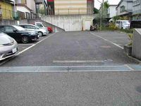 レオパレス南逆井 駐車場
