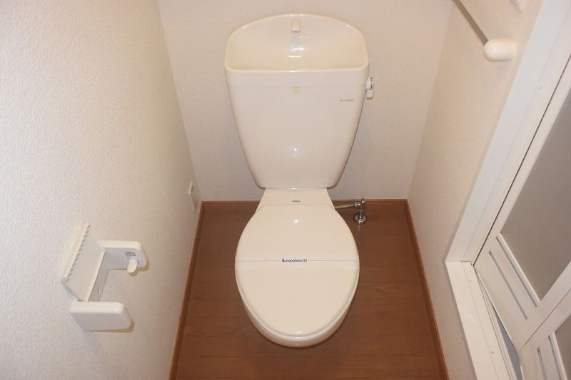 レオパレスつばさ トイレ