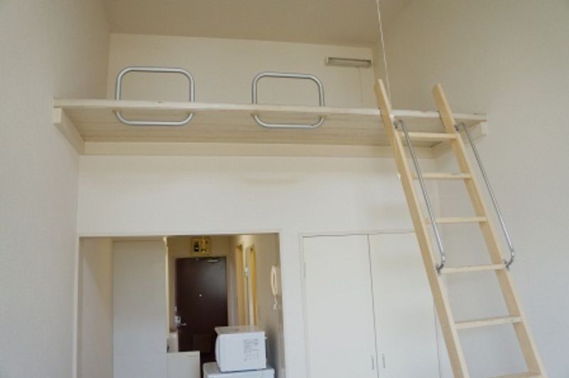 レオパレスこやなぎ 居間