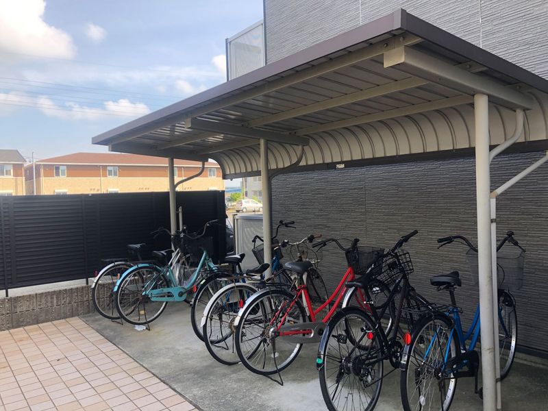 レオパレストトロ 共用部分