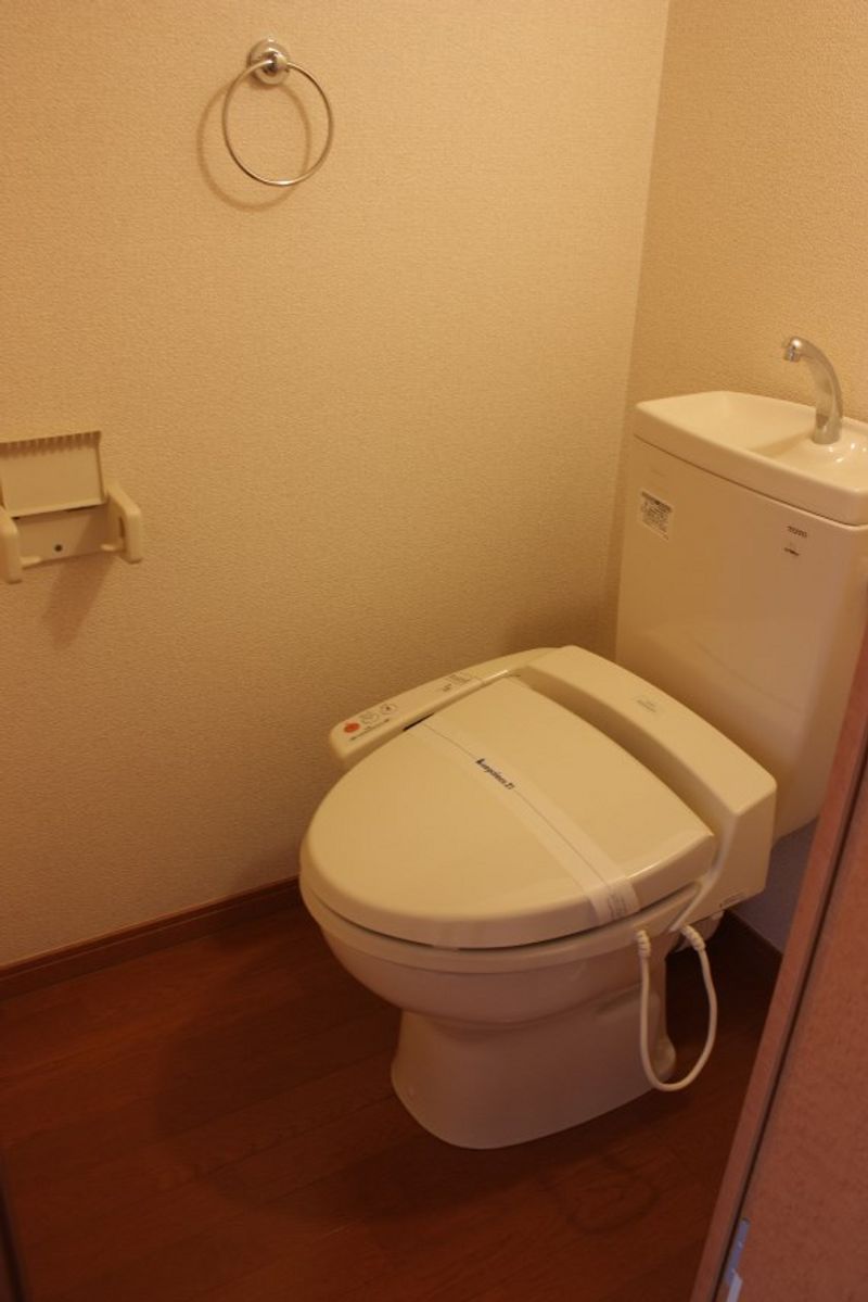 レオパレスけやきⅡ トイレ