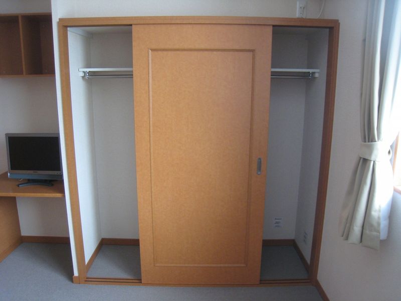 レオパレスルミエール双月 収納