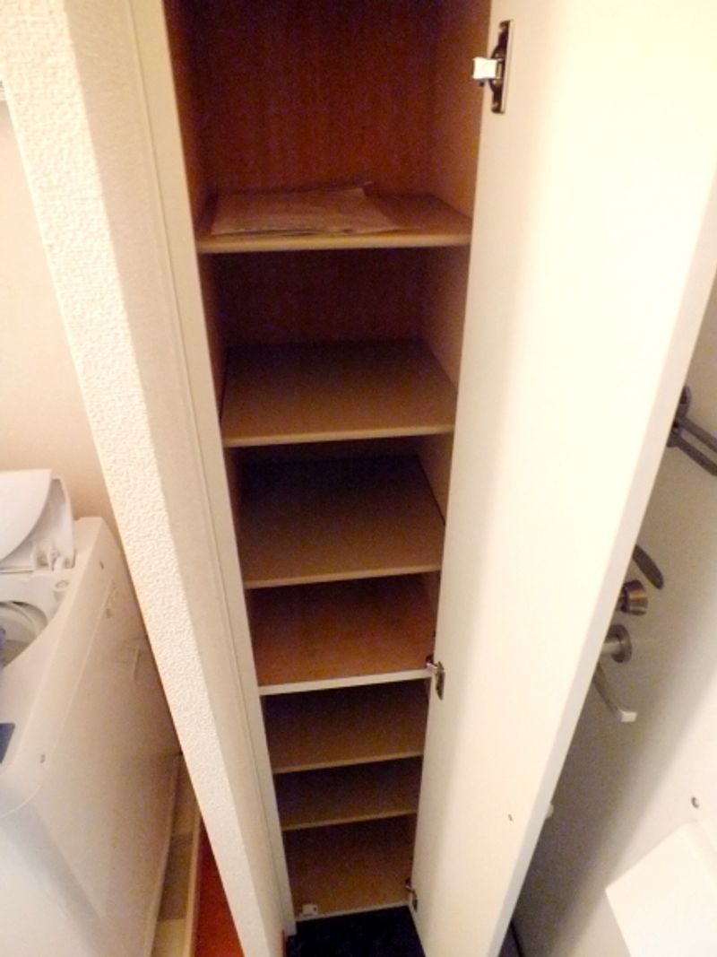 レオパレス飛鳥 玄関