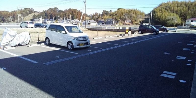レオパレス福生 駐車場