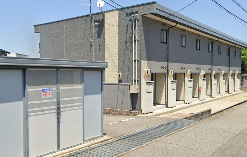 レオパレスジュネス 外観