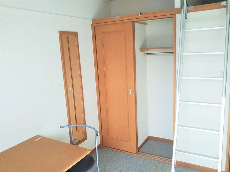 レオパレスエスペランサ 収納