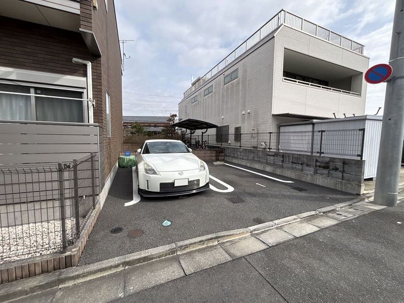 ミランダ桃 駐車場