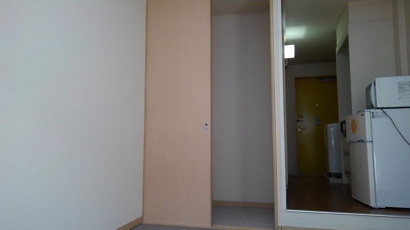 レオパレスティーズハウス 収納