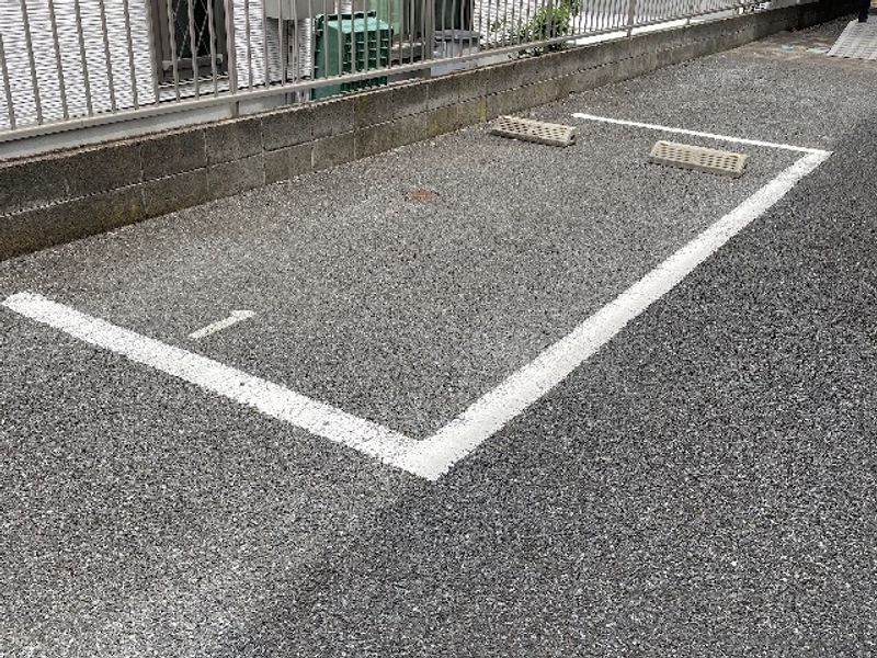 レオパレス三浦海岸Ａ 駐車場