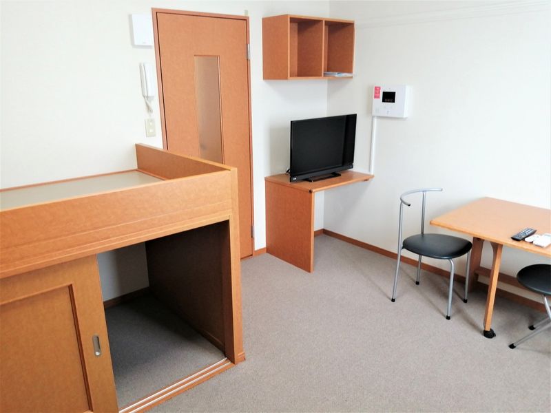 レオパレスベルフォーレ 居間