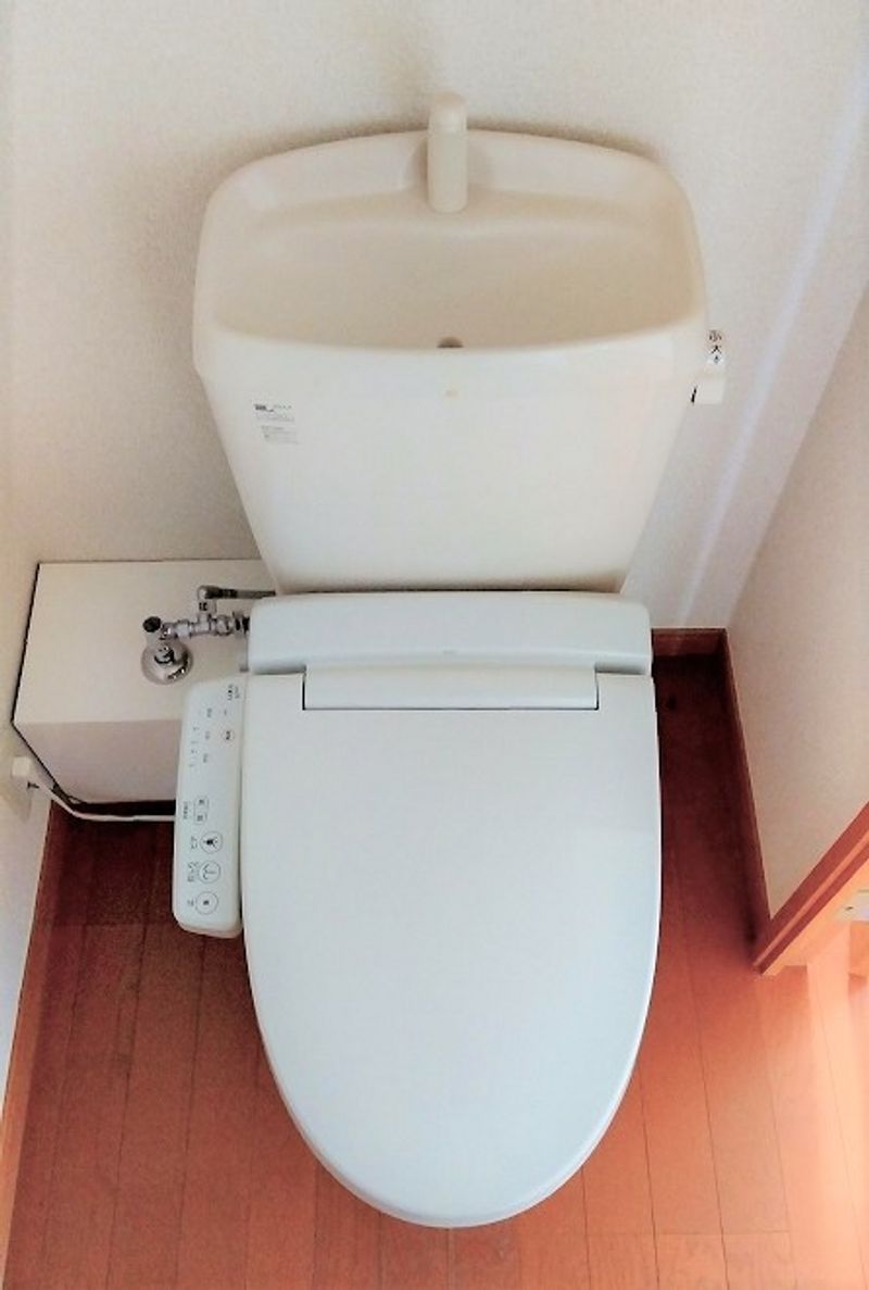 レオパレス九番街 トイレ