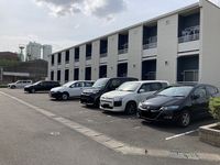レオネクスト本荘 駐車場