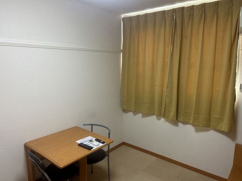 レオパレスアローハイム 居間
