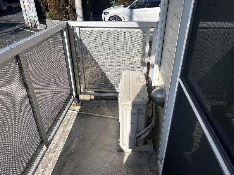 レオパレスカーサ　グリチーネ バルコニー