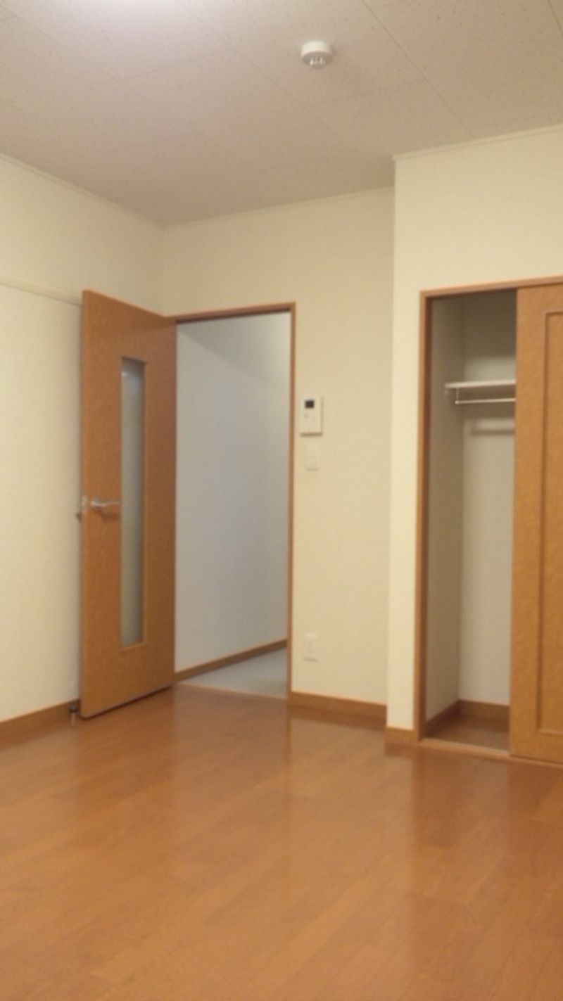 レオパレスガナール 居間