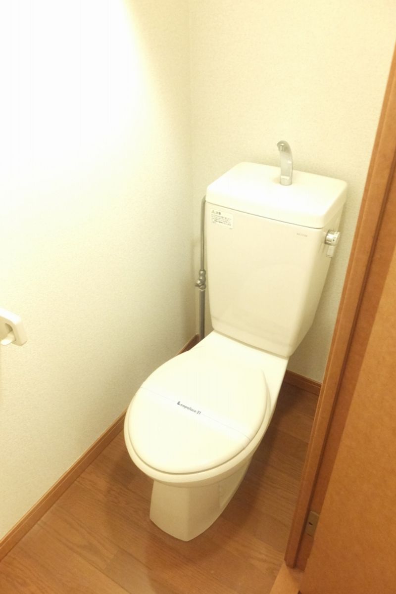 レオパレスセレッソ トイレ