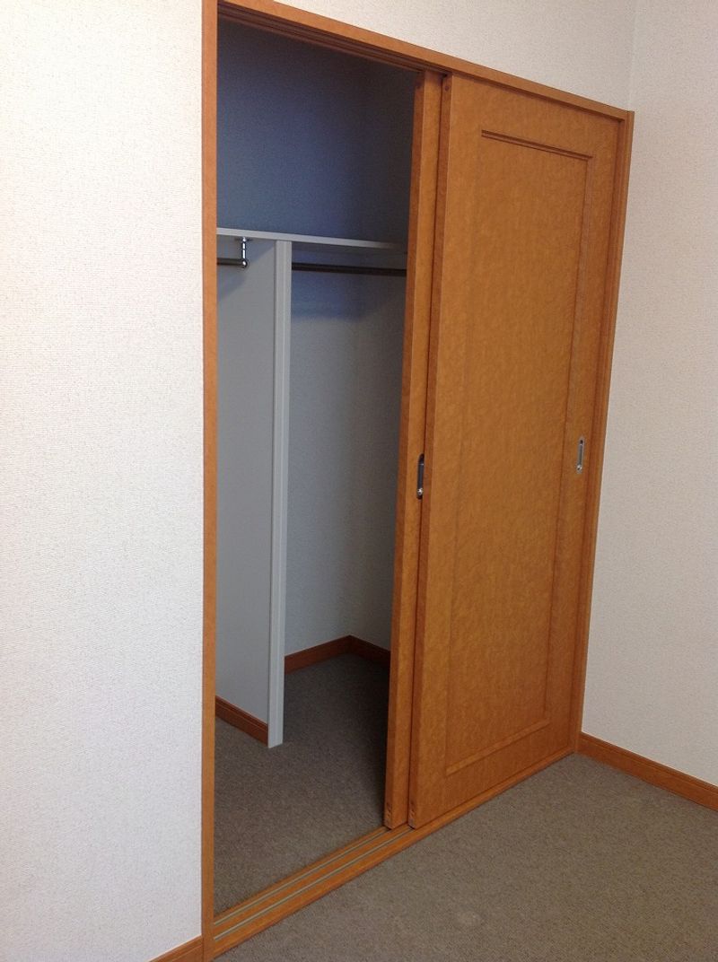 レオパレスネオ 収納