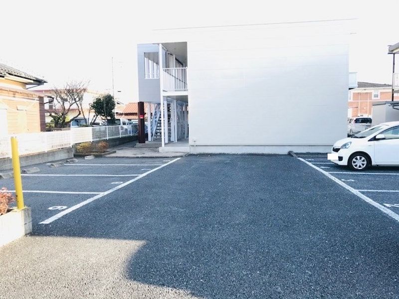 レオパレス数沢Ⅱ 駐車場