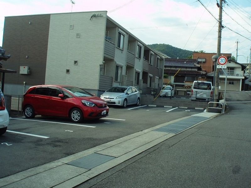 クレイノサニーサイド 駐車場