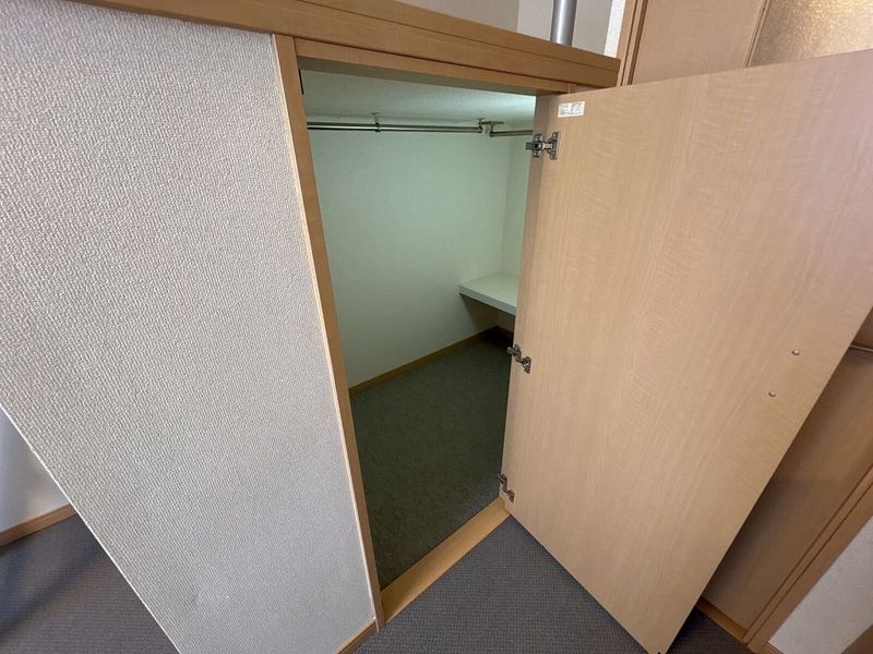 レオパレスフリージア 収納