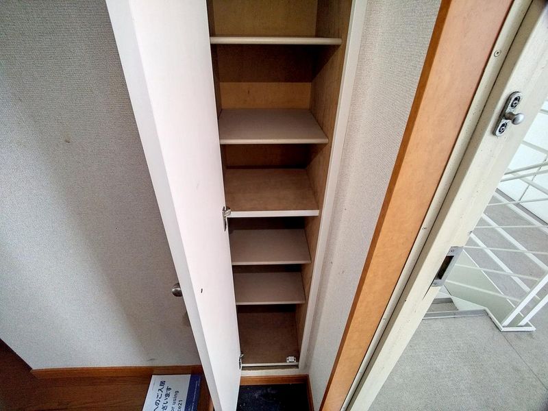 レオパレスひまわり 収納