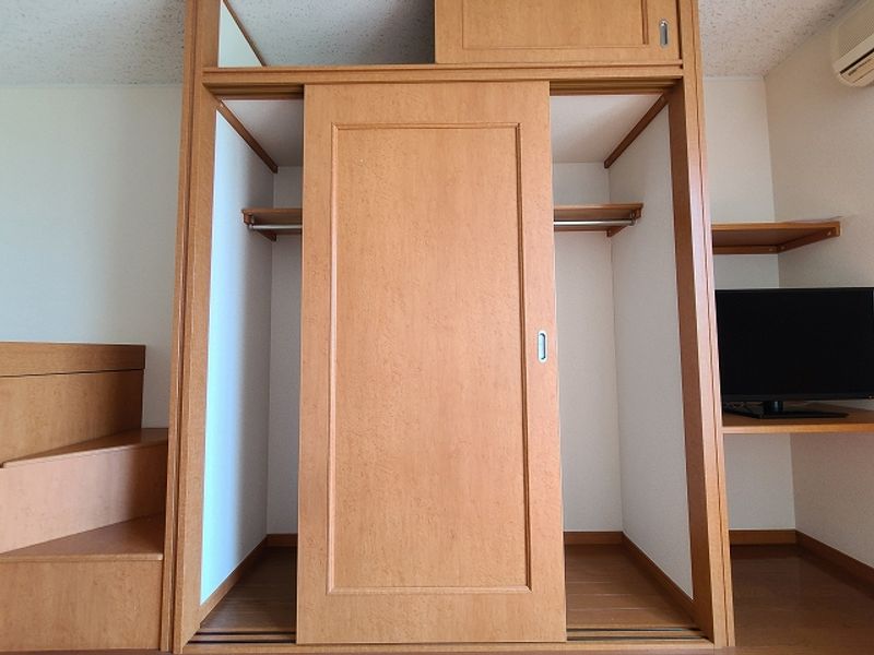 レオパレス若宮南 収納