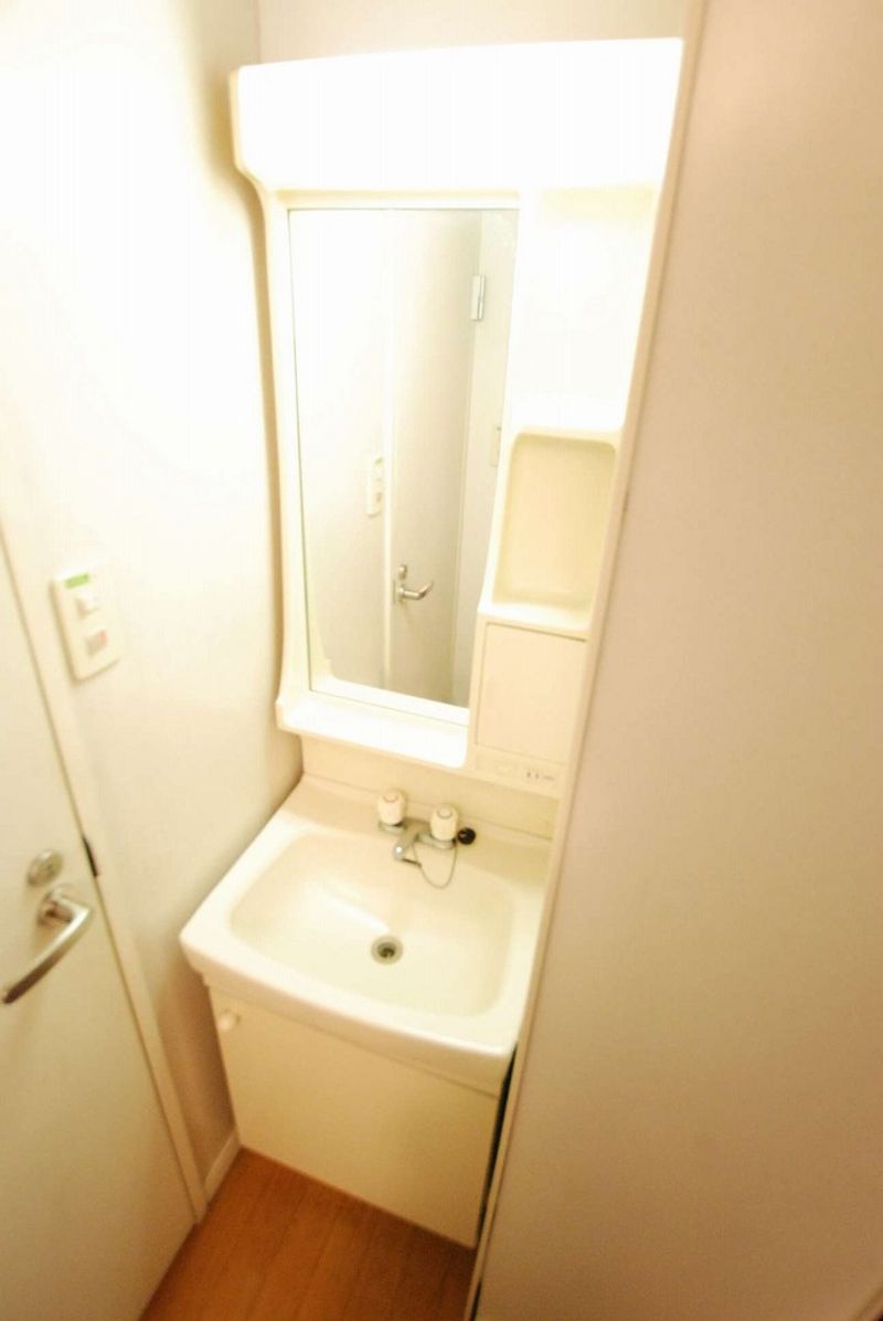 レオパレスセレッソ 洗面台